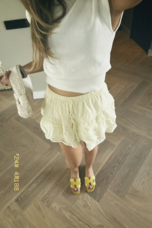 Yellow short