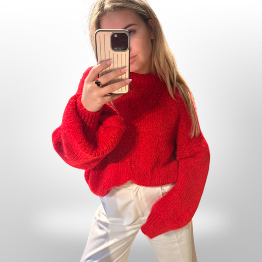 sweater red